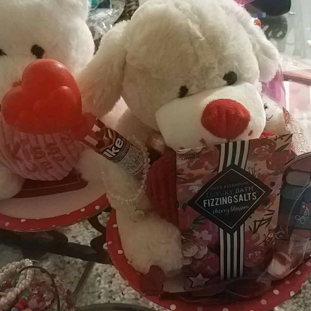 Valentines day bundle (randomized)